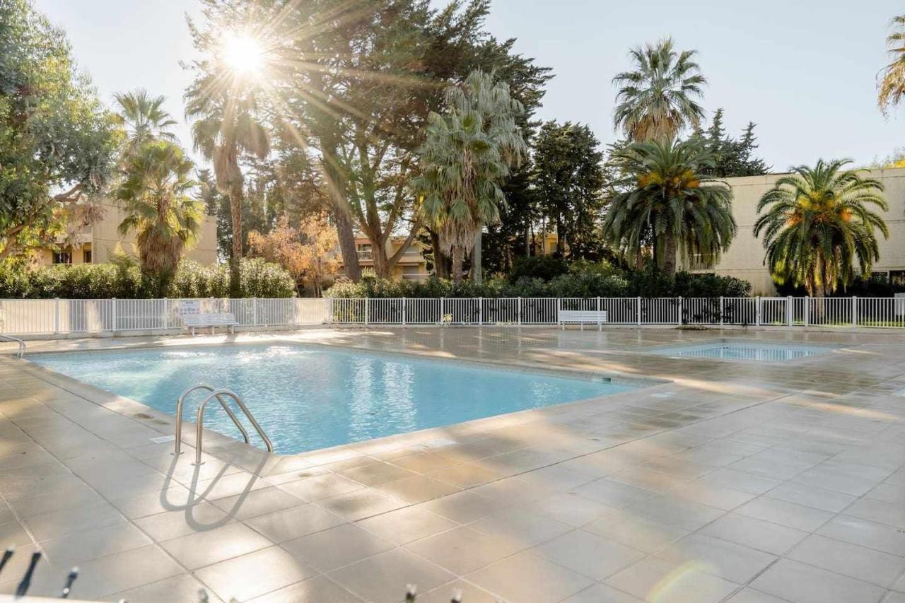 Spacious Apartment At A 5 Min Walk From The Beach Antibes Exterior foto